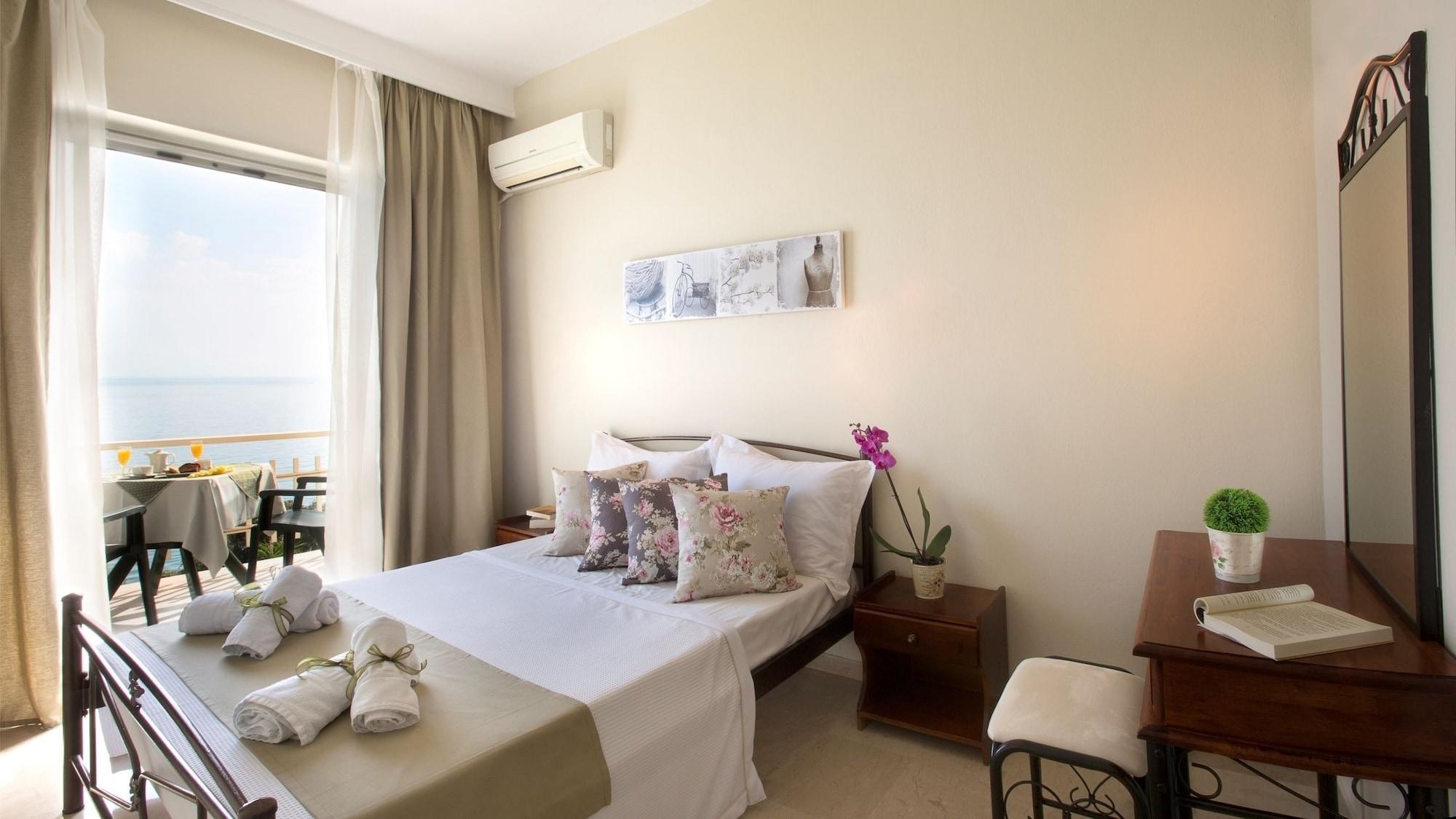 Aurora Beach Hotel Agios Ioannis Peristerion Zewnętrze zdjęcie
